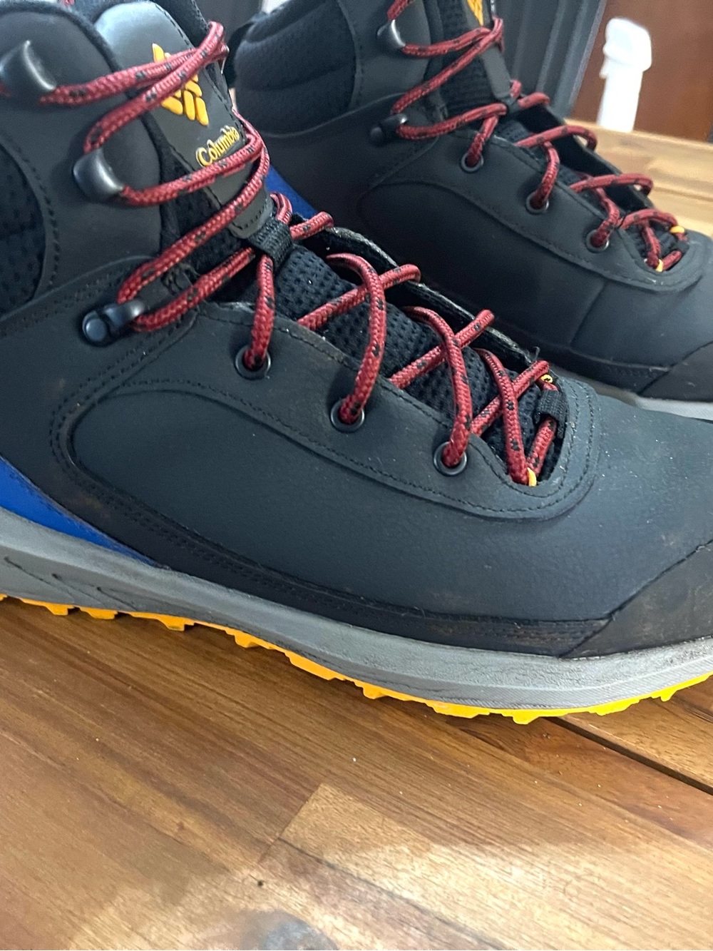 Columbia Men’s Black Hiking Boots with Red Laces and Yellow Soles - Picture 2 of 4